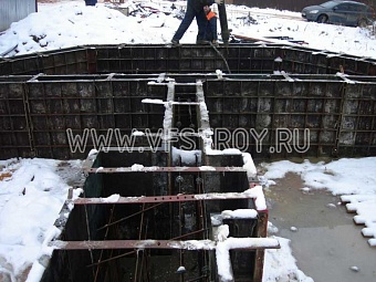 Проект B-091-1D: Проект бревенчатой дачи с большой верандой